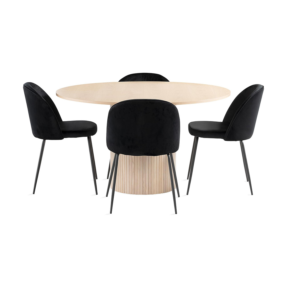 Matgrupp In Living Kopparbo med 4 Felipe Stolar