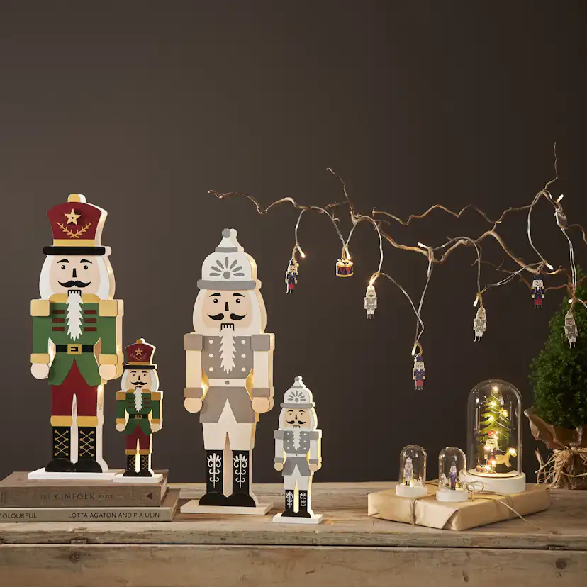 Juldekoration Star Trading Nutcracker 25 cm