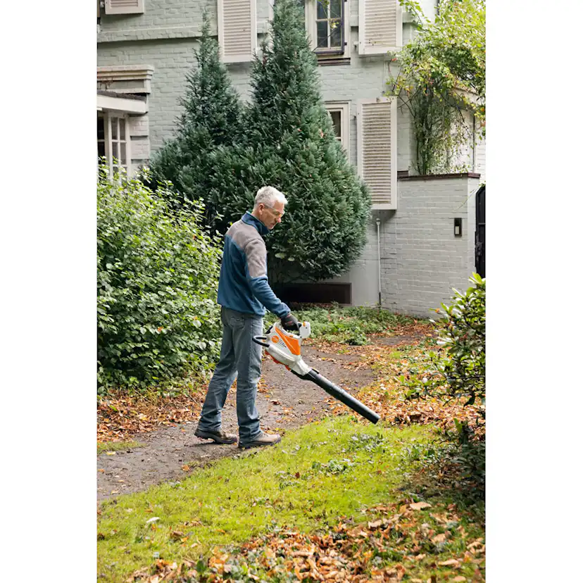 Lövsug STIHL SHA 56 Med Blåsfunktion Utan Batteri & Laddare