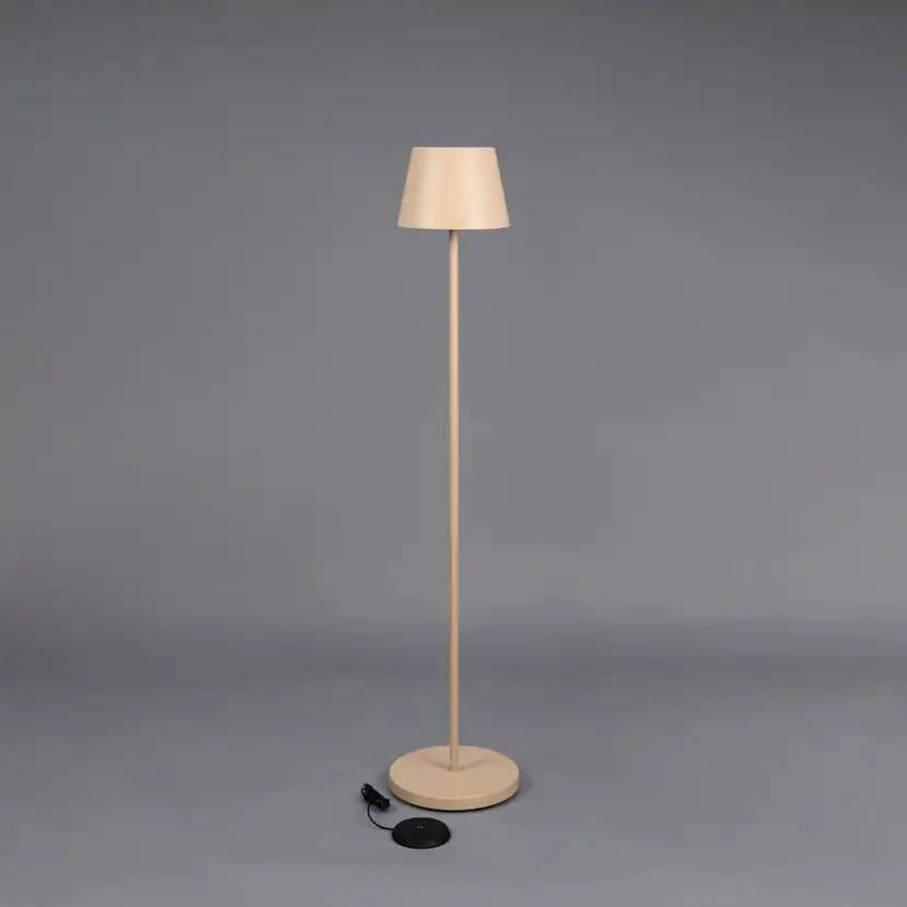 Golvlampa Gnojsö Konstsmide Pomezia M USB