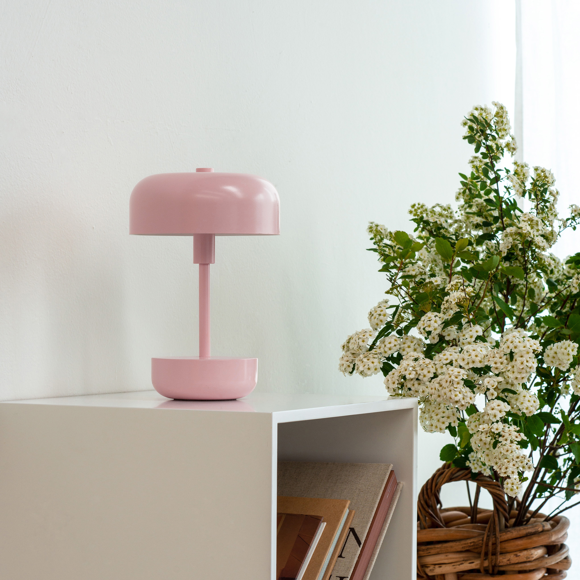 Portabel Bordslampa Dyberg Larsen Haipot LED Uppladdningsbar
