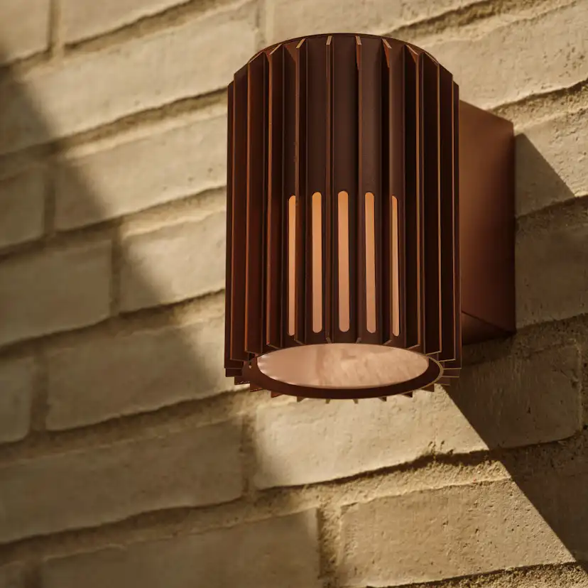 Aludra | Vägglampa | Seaside metallisk brun Brun