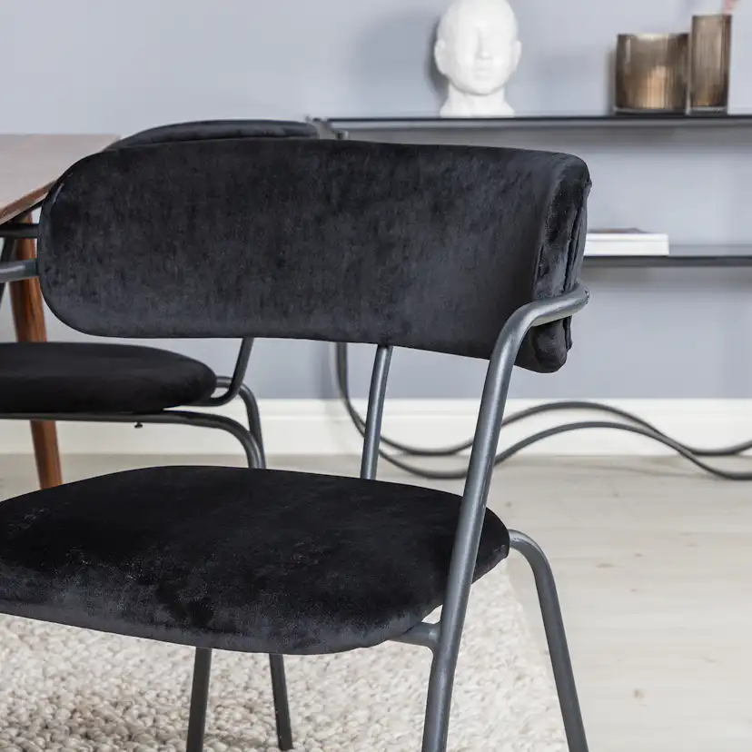 Matgrupp Venture Home Pobbie med 4 Aris Stolar Sammet