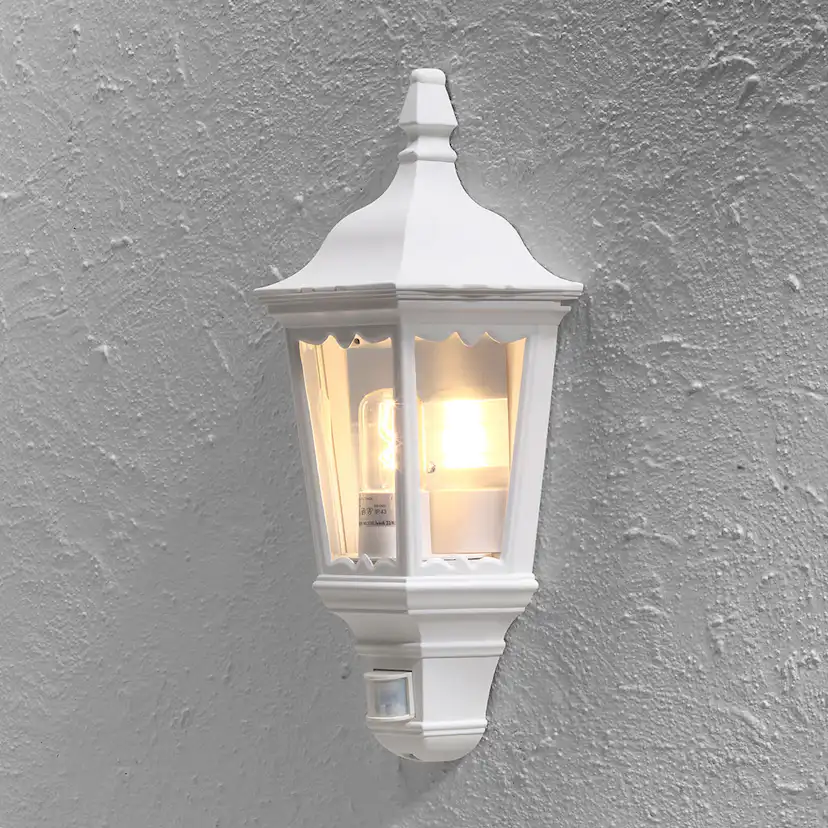 Väggplafond Gnosjö Konstsmide Firenze E27 Rörelsevakt