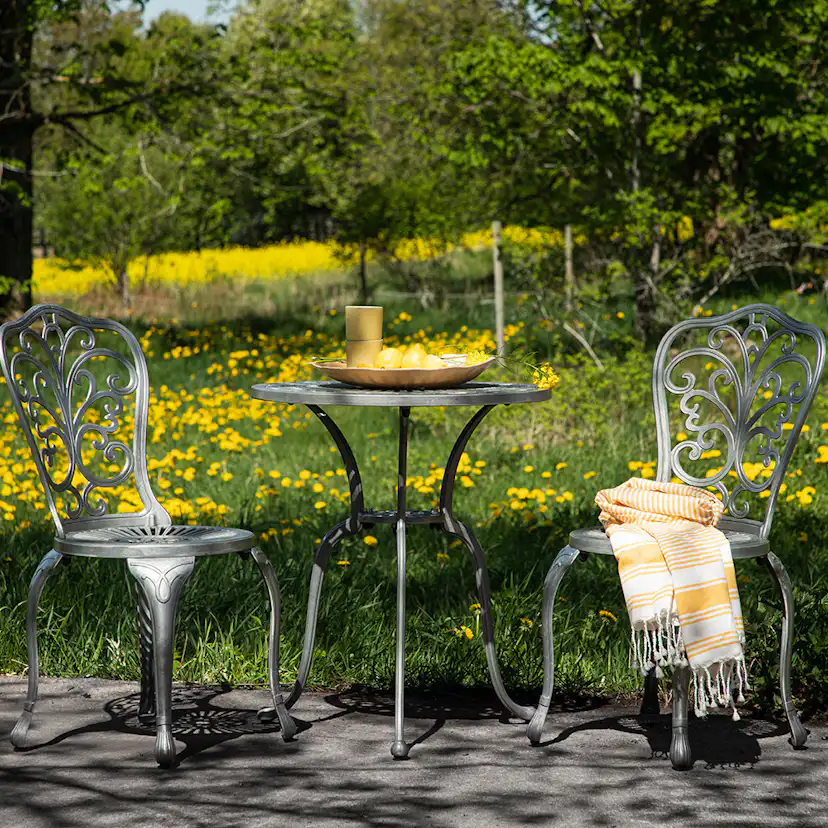Cafégrupp Venture Home Nandin ø60 cm med 2 Stolar
