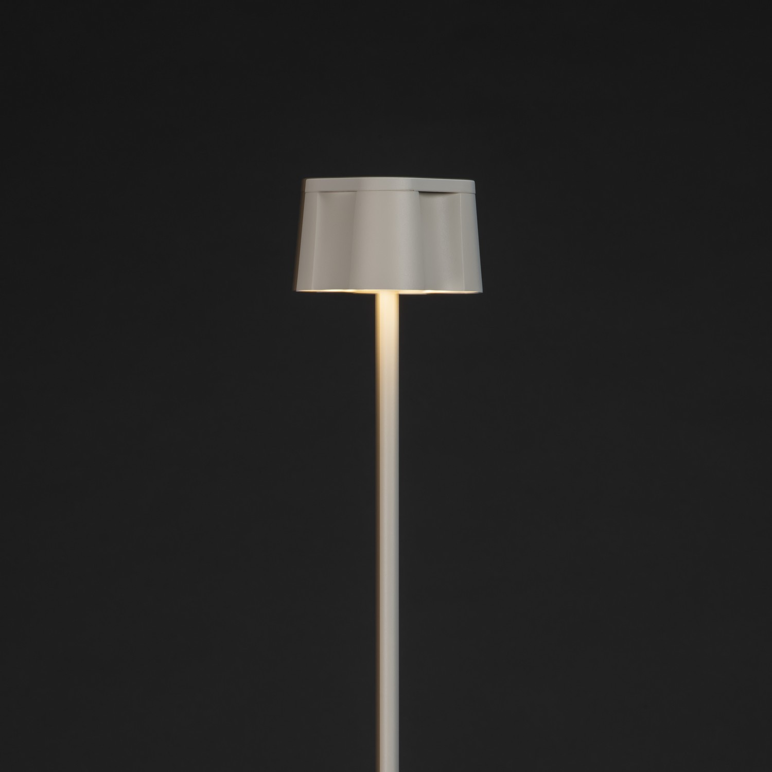 Golvlampa Gnosjö Konstsmide Nice USB
