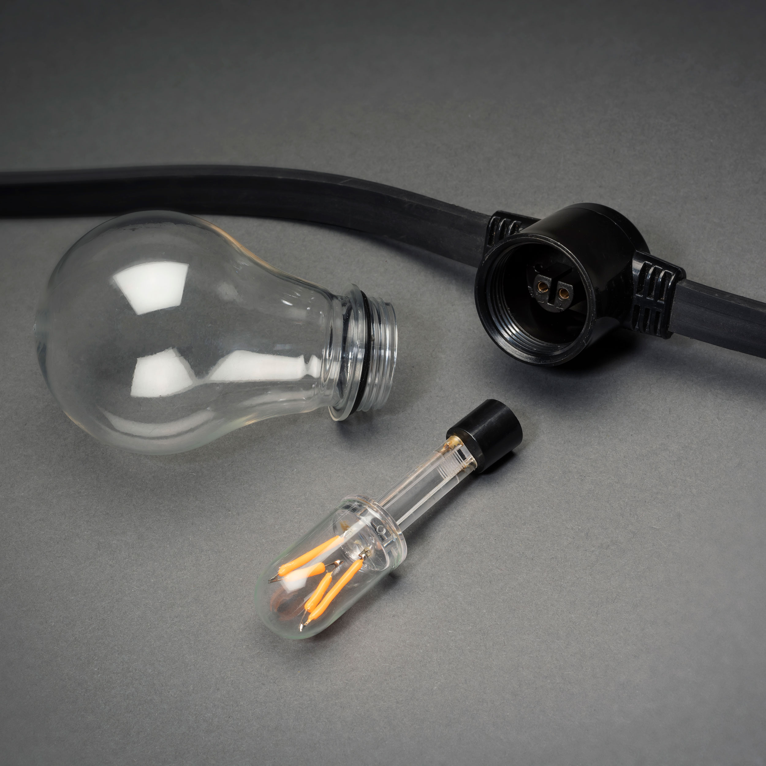Ljusslinga Gnosjö Konstsmide Amber M-form Utbytbar LED 4,5 m