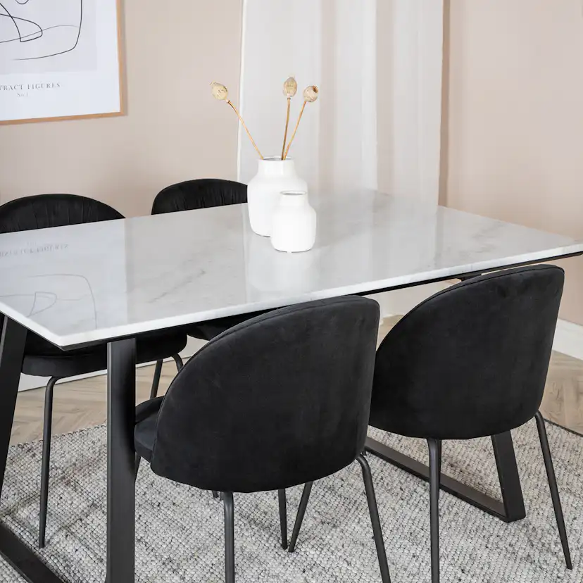 Matgrupp Venture Home Estelle 140 med 4 Wrigley Stolar