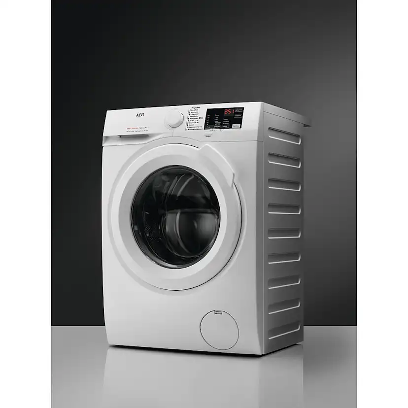 Frontmatad Tvättmaskin AEG LR612M84I med ProSense® och EcoInverter