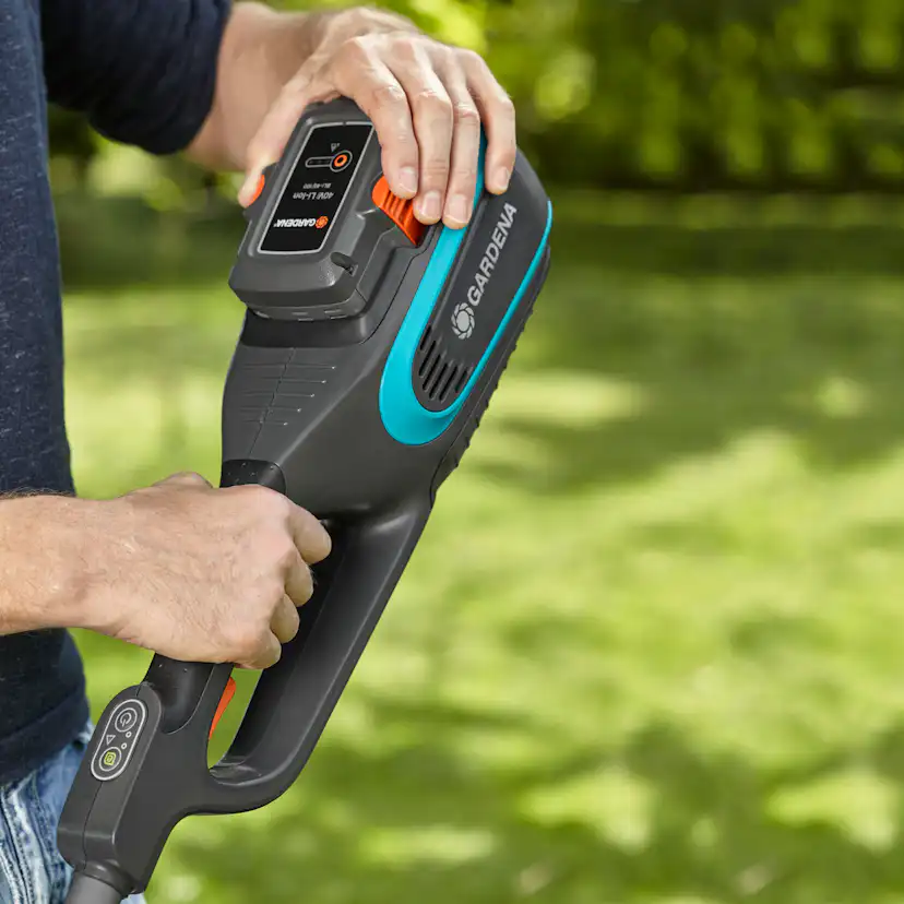 Trimmer Gardena PowerCut Li-40/30 Med Batteri