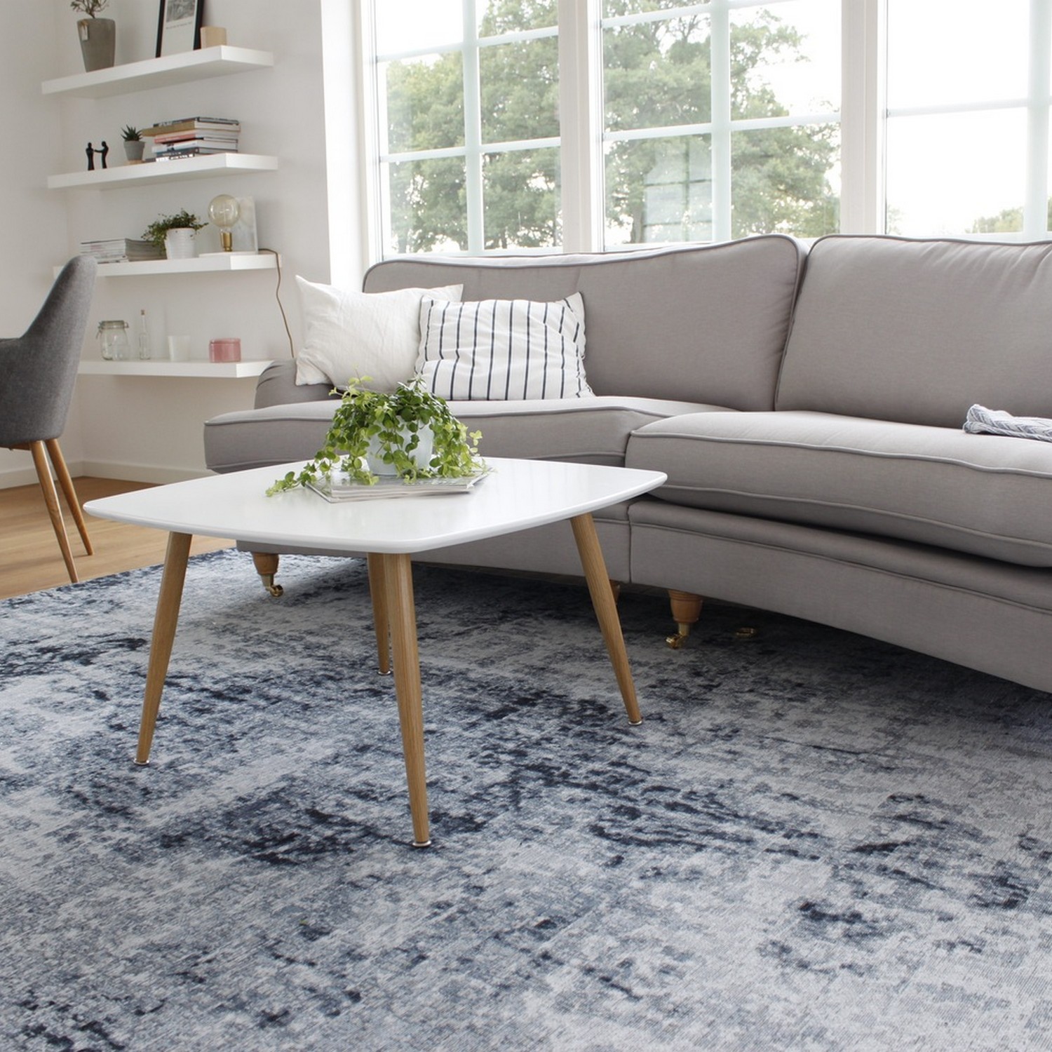 Soffbord Venture Home Plaza 80 cm