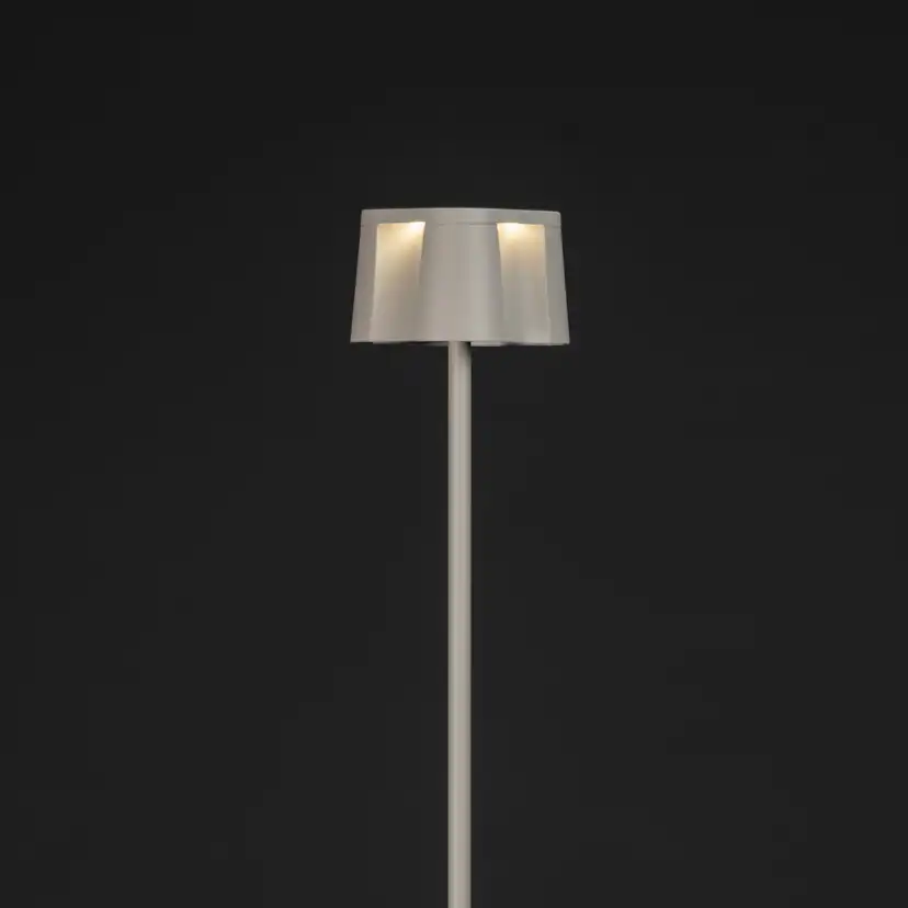 Golvlampa Gnosjö Konstsmide Nice USB