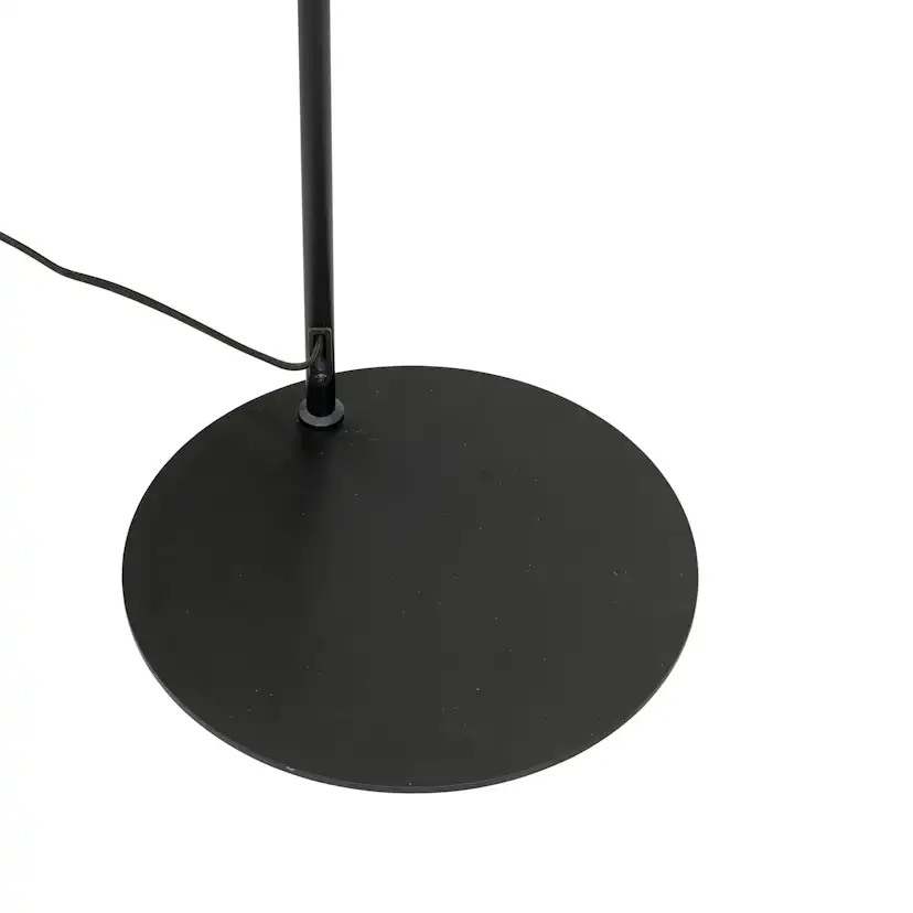 Golvlampa Dyberg Larsen Eric