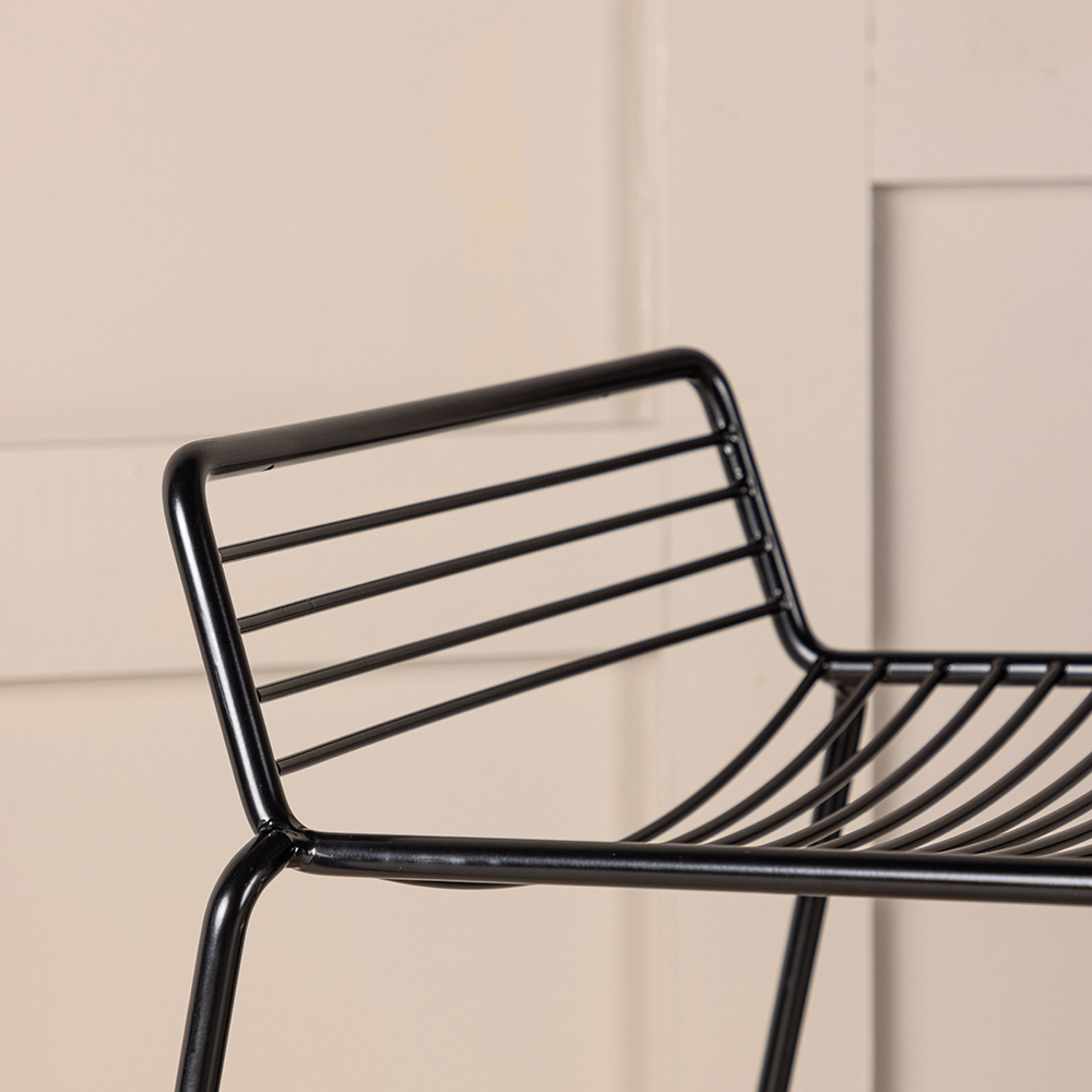 Dothan Bar Chair - Black / Black Steel Svart