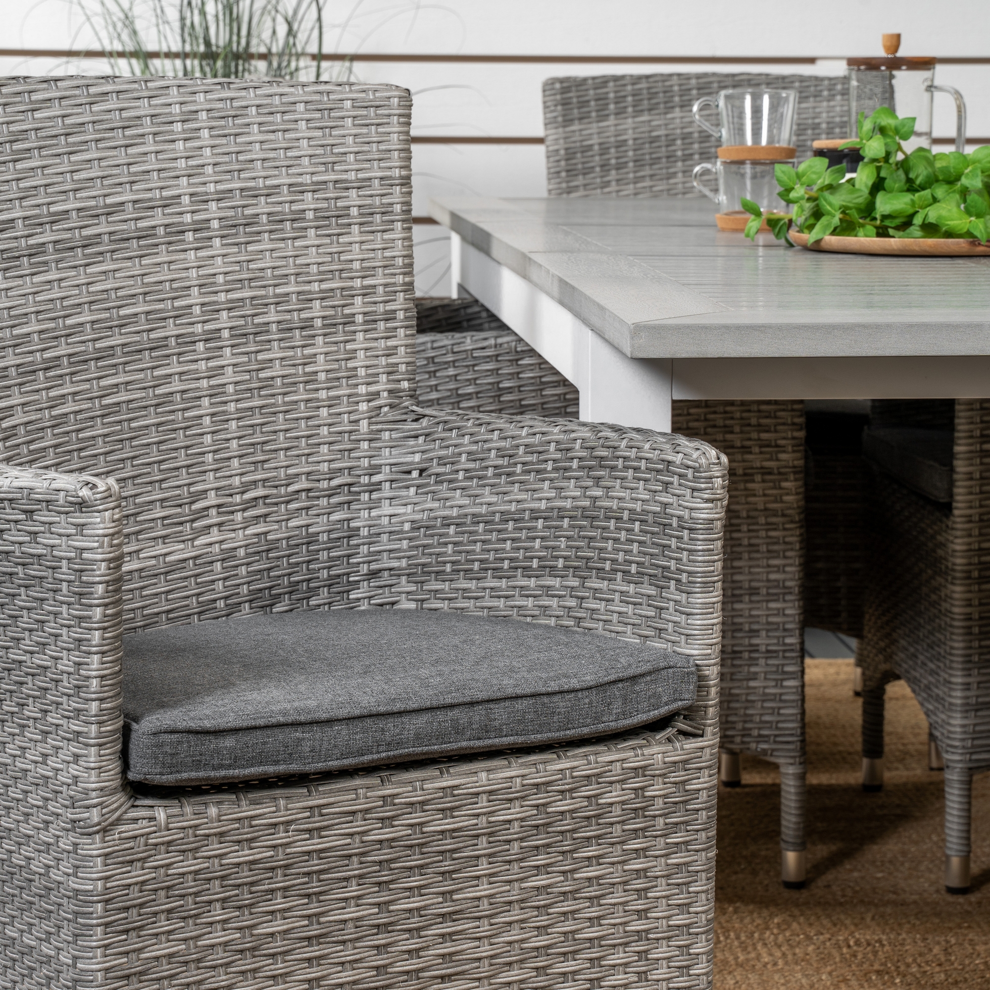 Albany Dining Table 152/210*90 - White Alu / Grey Aintwood+M Grå