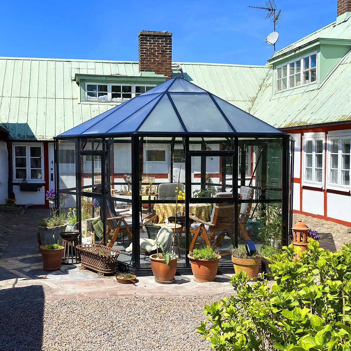 Växthus/Orangeri Metalcraft Hexagon Svart Aluminiumstomme med UV-Skyddat & Härdat Säkerhetsglas, 12,6 m²