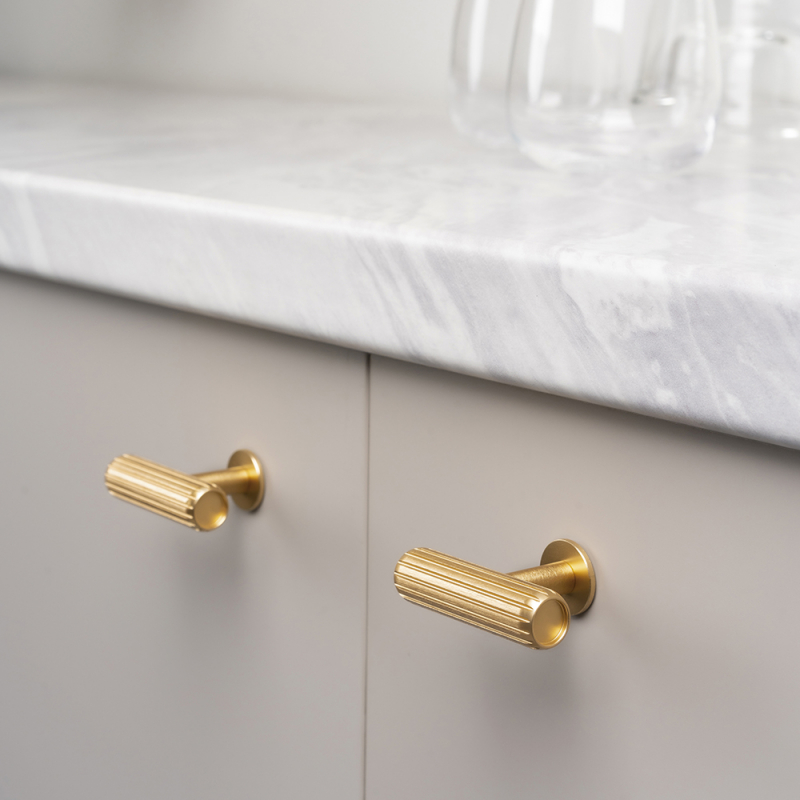 Knopp Beslag Design T Rille