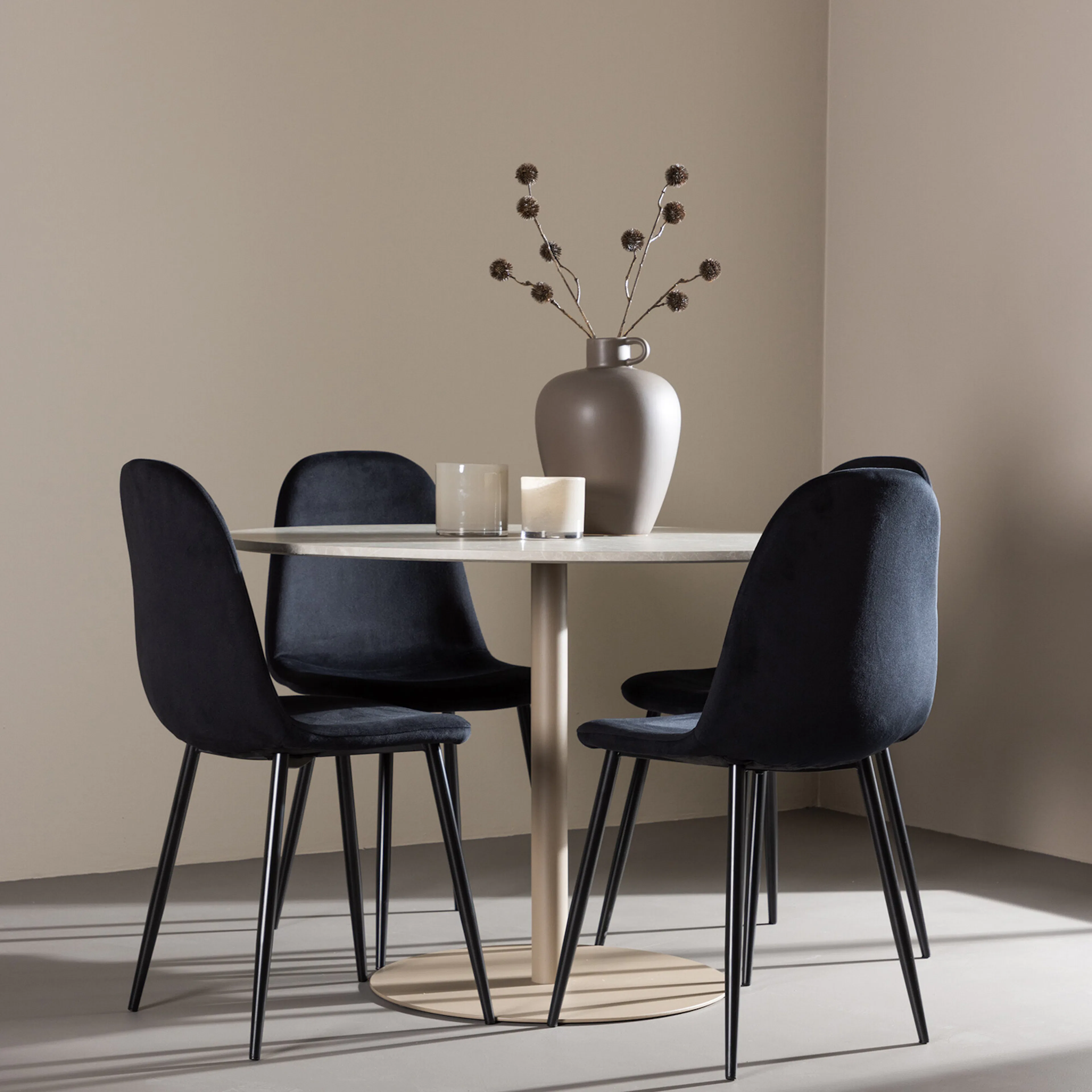 Beige/Svart