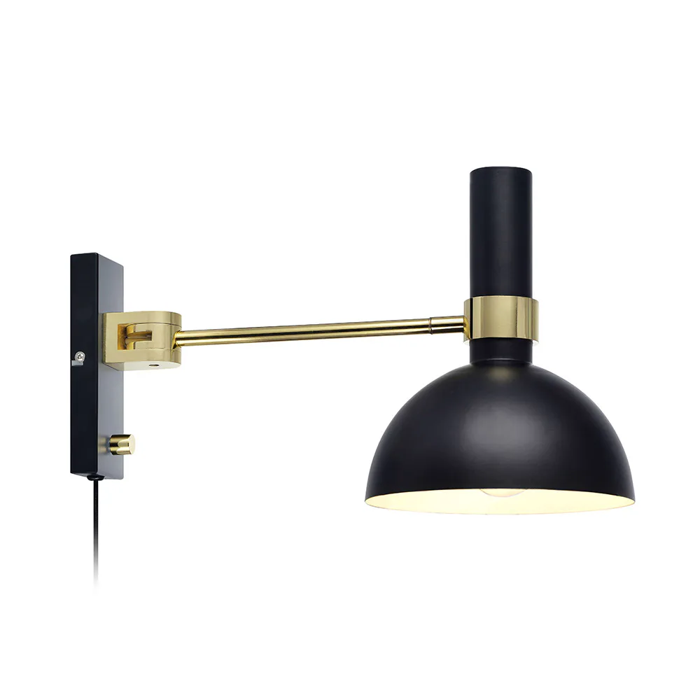 Vägglampa Markslöjd Larry