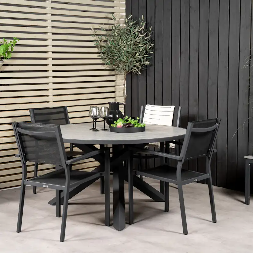 Matgrupp Venture Home Pincy Ø140 med 4 Copacabana Karmstolar