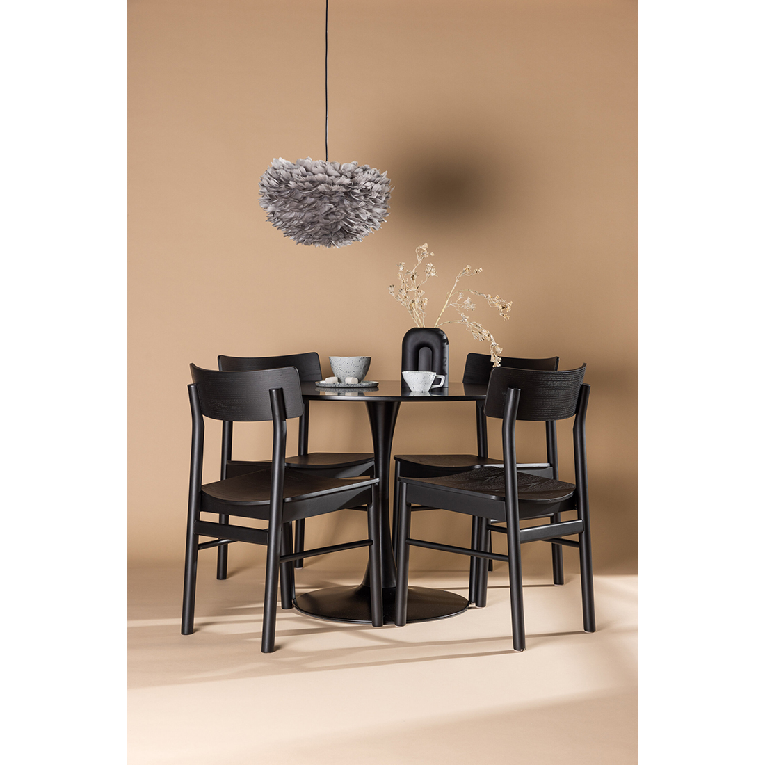 Matgrupp Venture Home Glade Ø100 cm med 4st Montros Matstolar