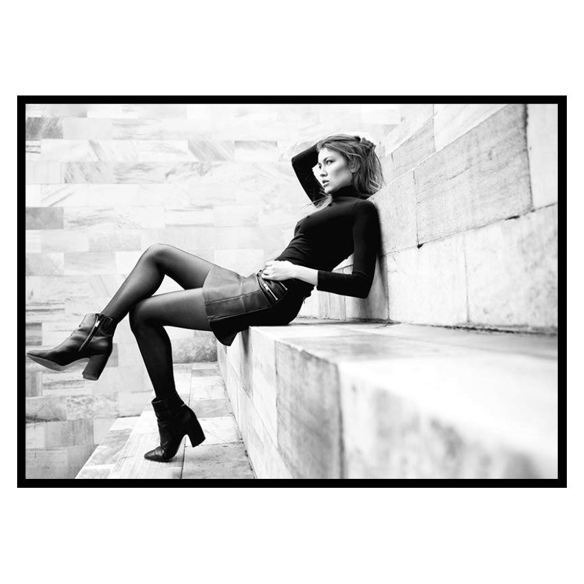 Poster Gallerix Posing In Milan