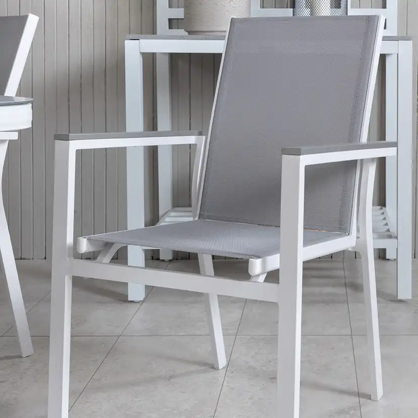 Matgrupp Venture Home Vyn med 4 Parma Matstolar