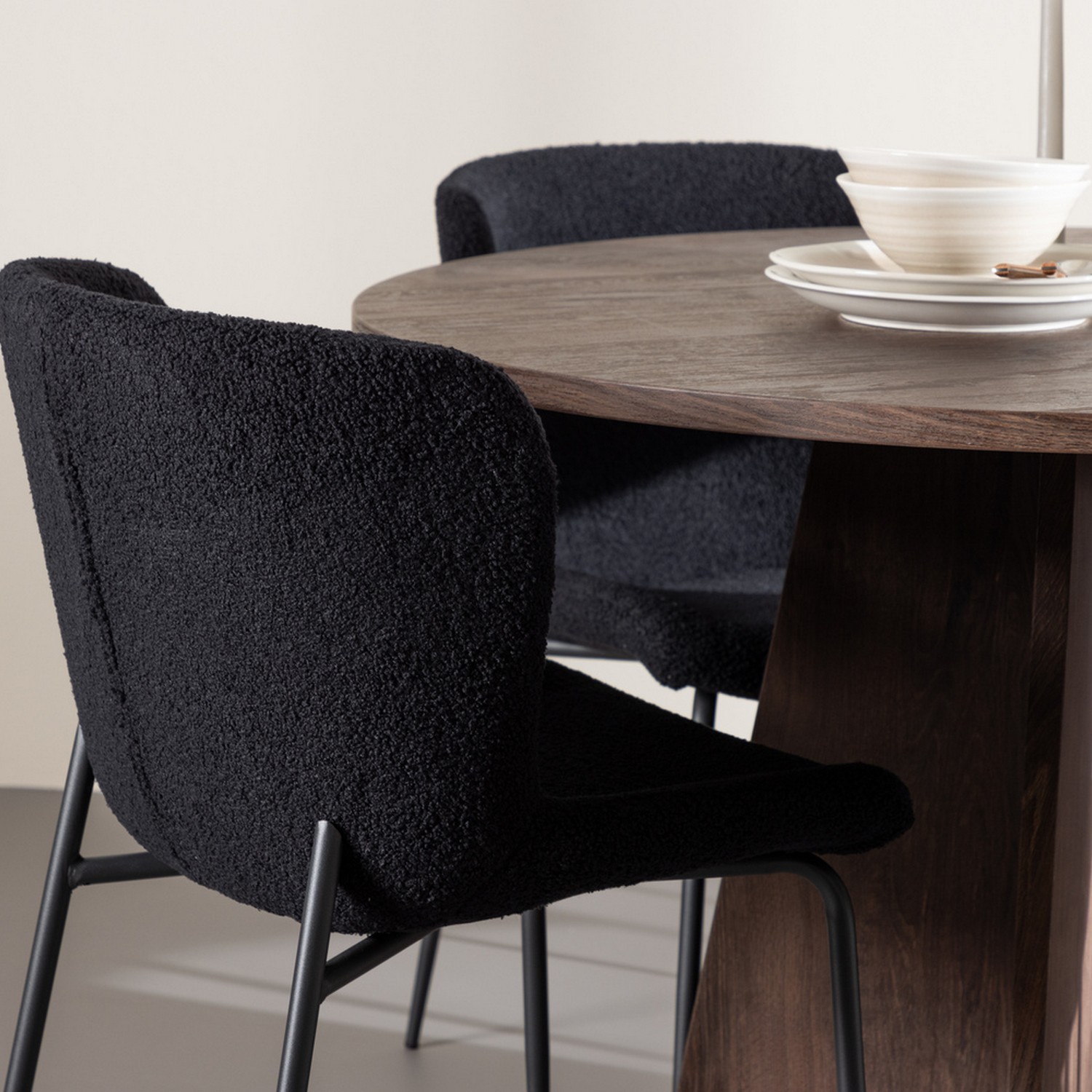 Matbord Venture Home Bootcut Ø110 cm