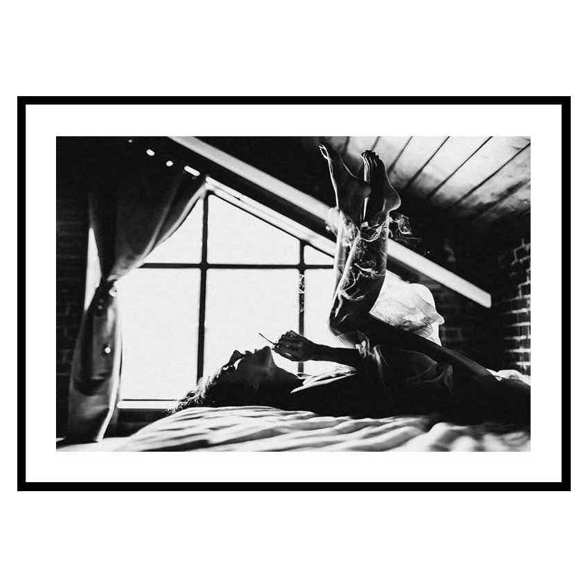 Poster Gallerix Smoking In Bed