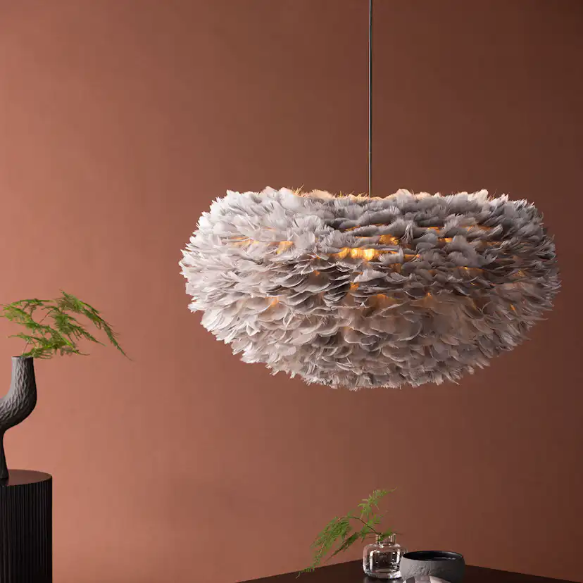 Nicola - Large Pendant Lamp - Black / Grey artificial feathe Grå