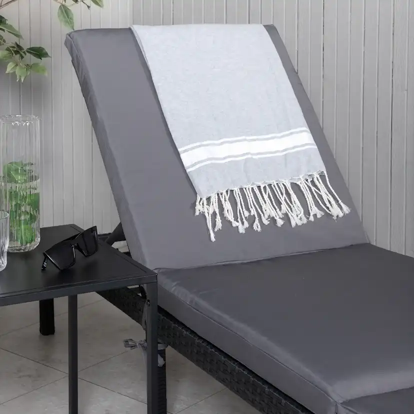 Bilbao sunlounge black wicker/grey cushion Svart/Grå