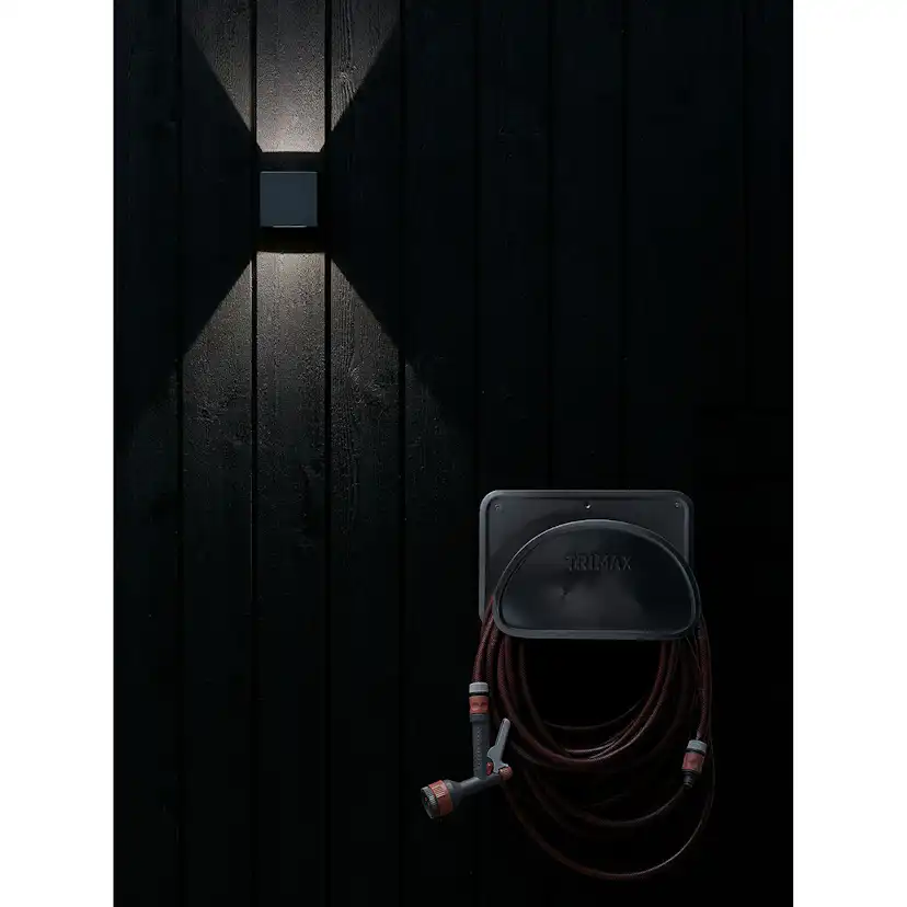 Vägglampa Markslöjd Agros