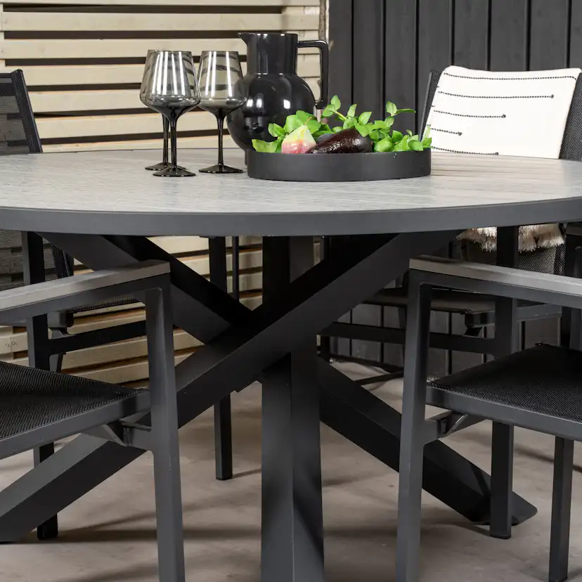 Parma - Table ø 140 - Svart Alu /Grey Aintwood+Parma Arm Cha Svart/Grå