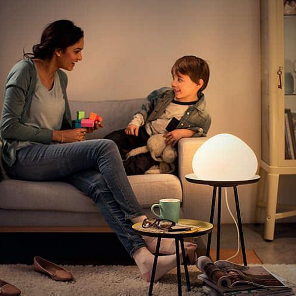 Terapilampa Philips Hue Wellner White Ambiance