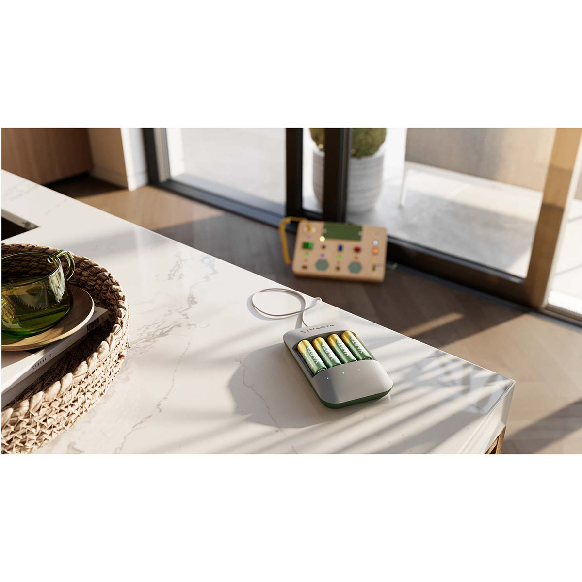 Batterikit Varta Eco Charger Pro Recycled Inkl. 4x AA 2100 mAh