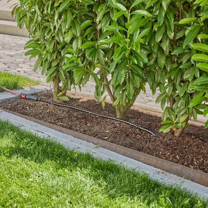 Droppslang Gardena 50 m Premiumpaket För Buskar & Häckar med Vattenfördelare & Bevattningsdator