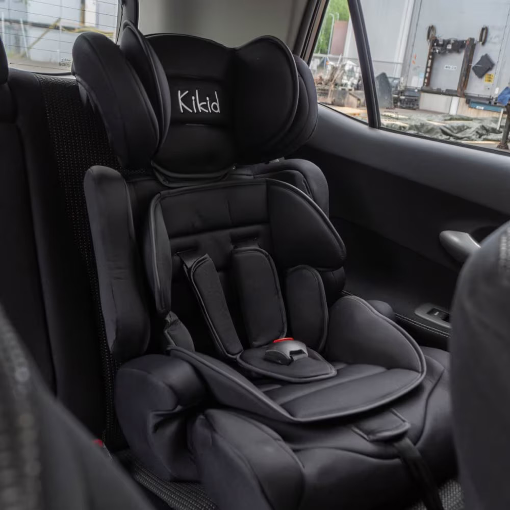 Bilbarnstol Kikid Basic 9-36 kg Black Edition