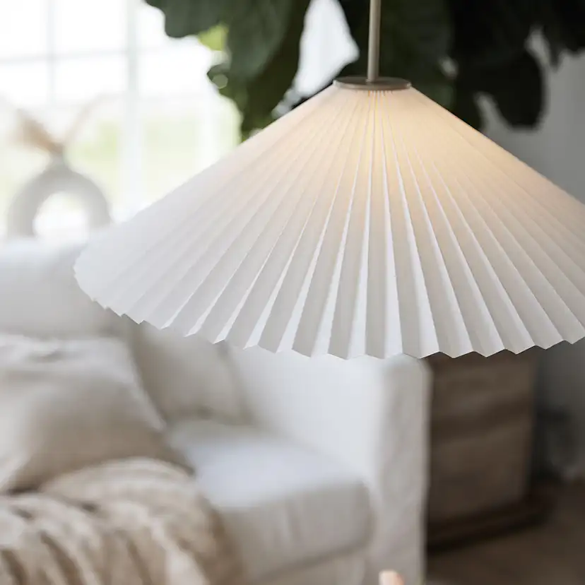 Taklampa PR Home Dora