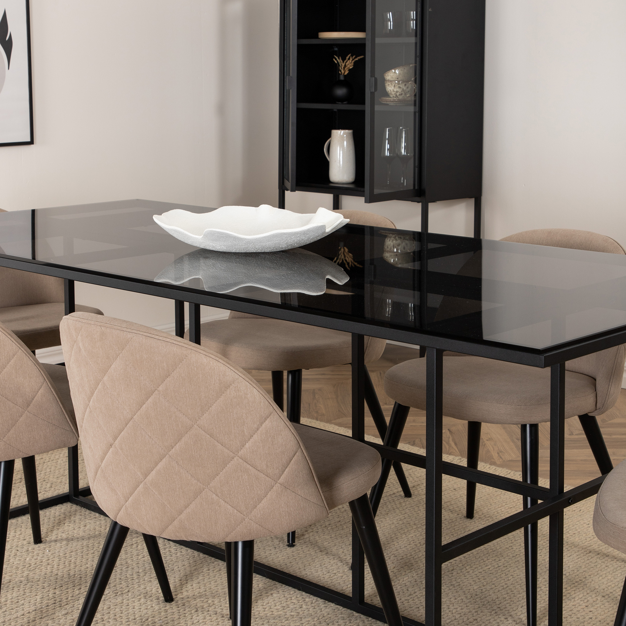 Matgrupp Venture Home Lund med 6 Valentina Stitcthes Stolar Polyester