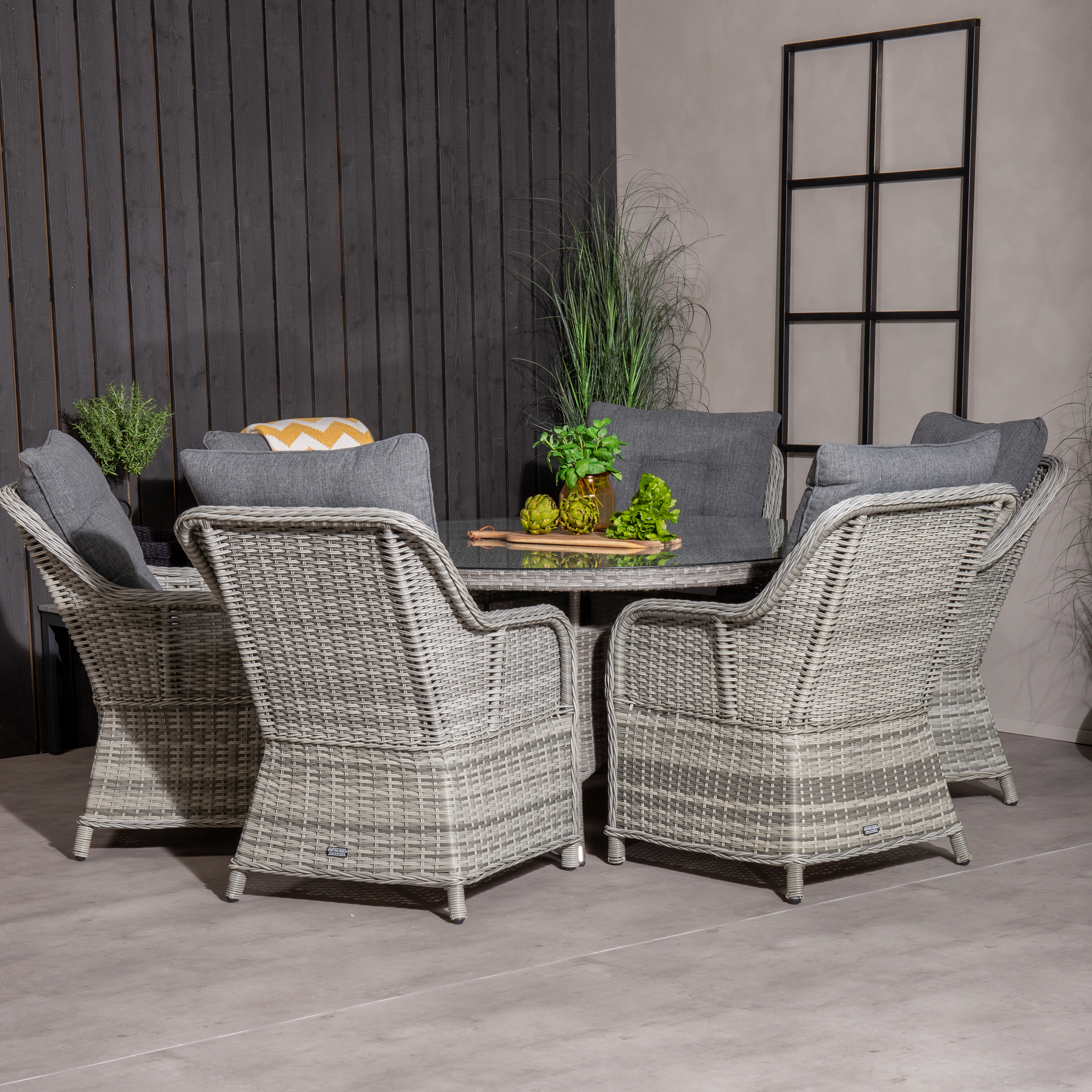 Matgrupp Venture Home Virda Ø 150 med 6 Vira Stolar