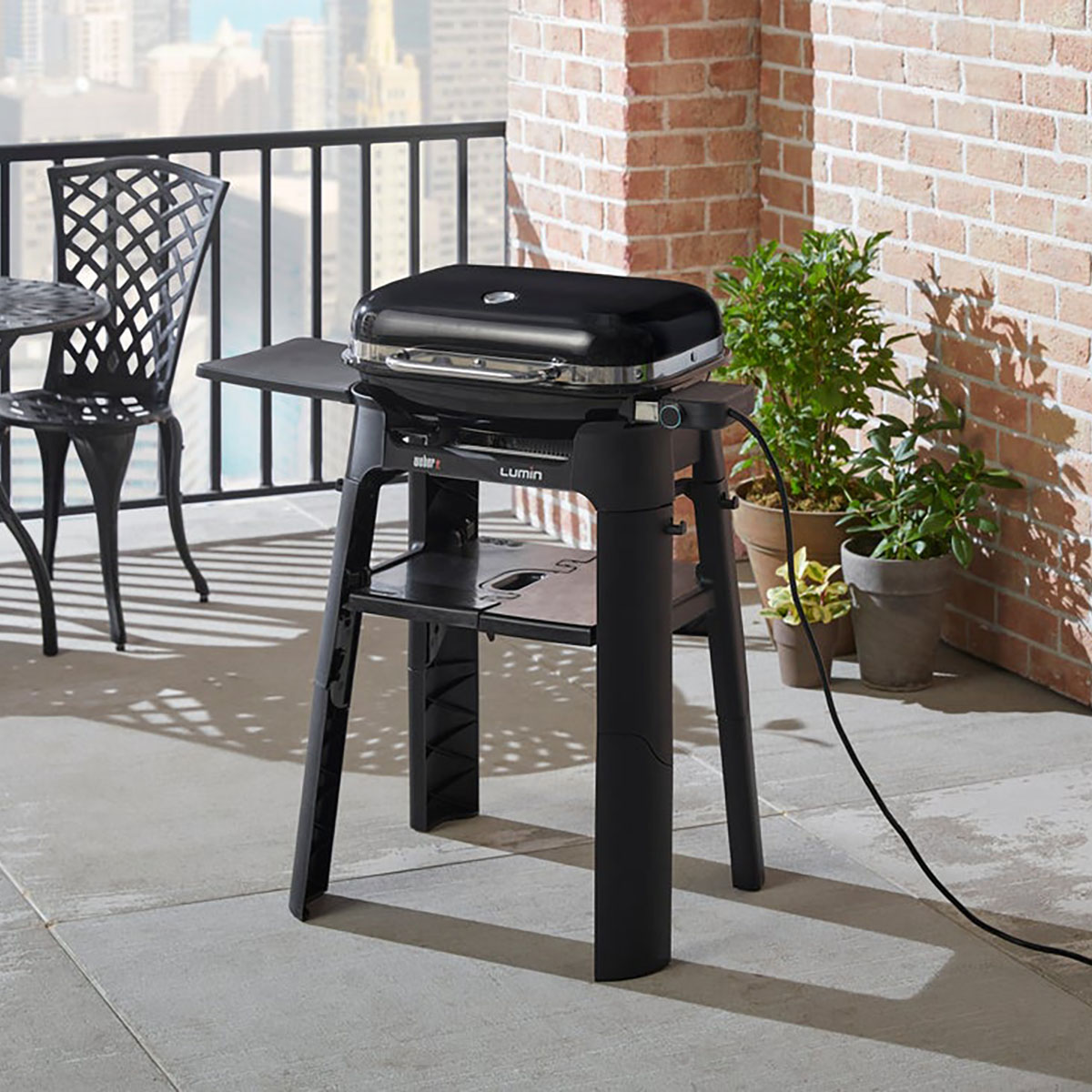 Elgrill Weber Lumin med ställning