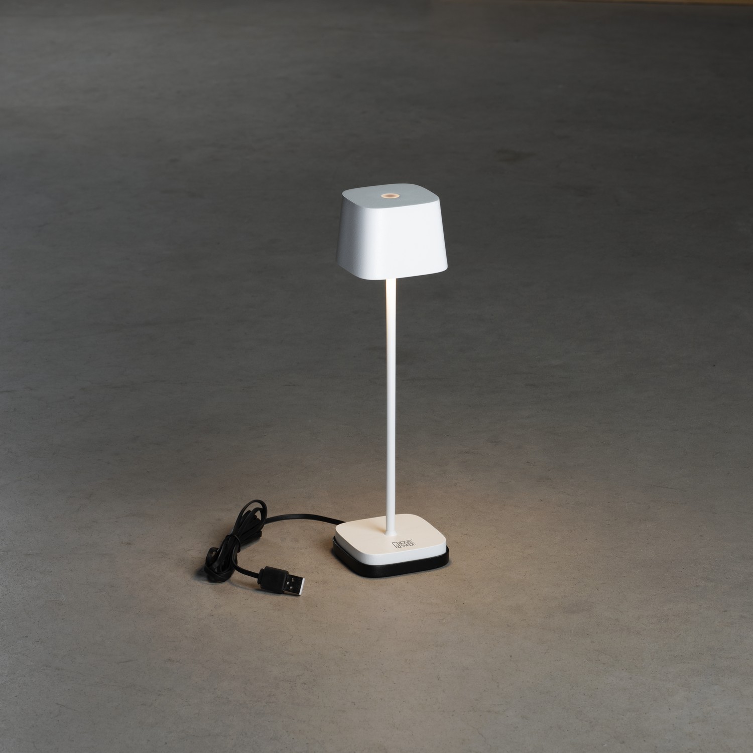 Bordslampa Gnosjö Konstsmide Capri USB Mini