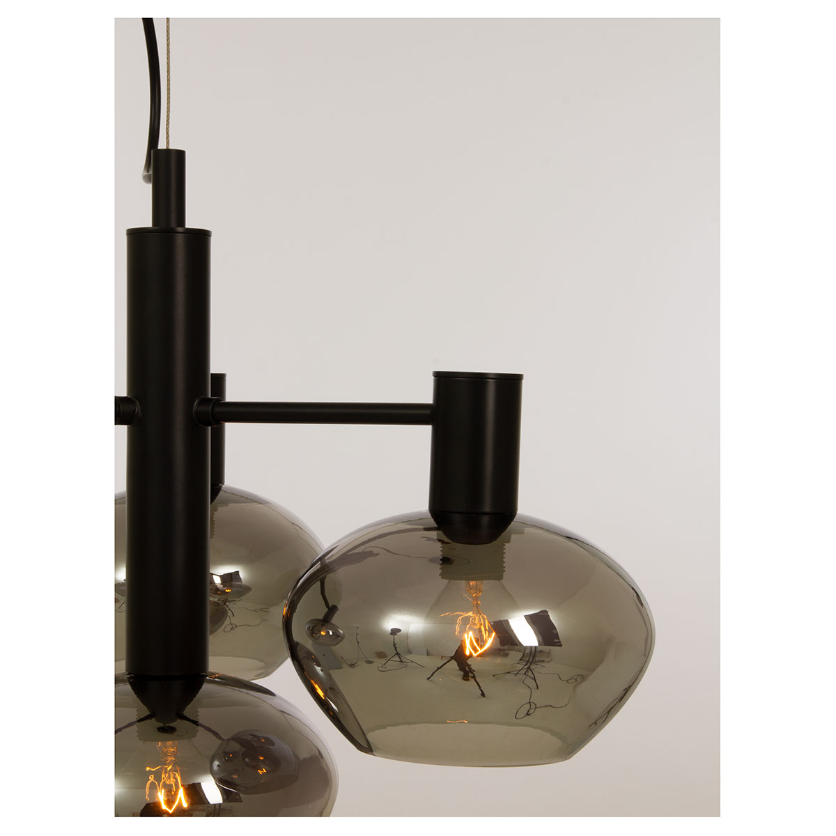 Taklampa Aneta Bell