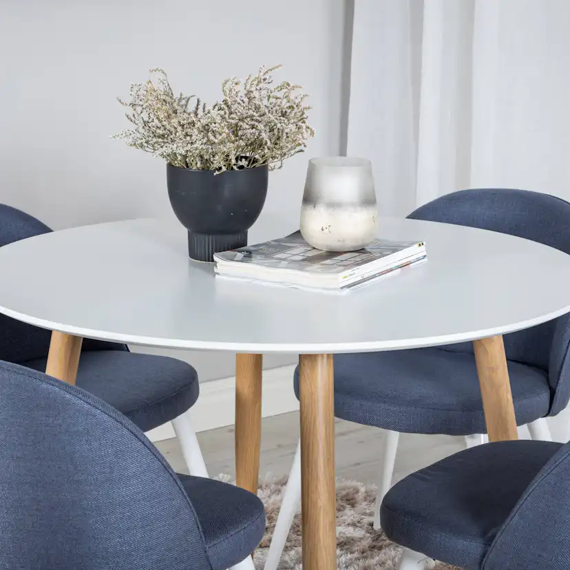 Matgrupp Basic Home Pelle Runt Matbord 100 cm med 4 Sedavi Matstol