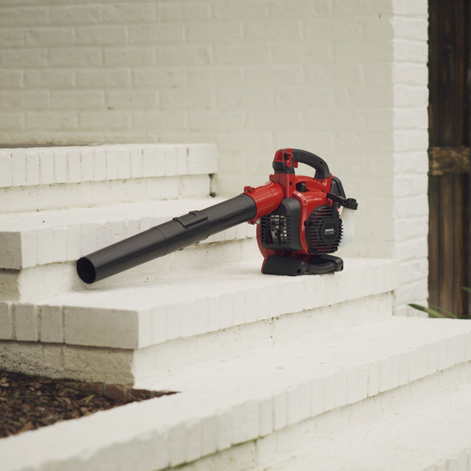 Lövblås Jonsered BV 2126
