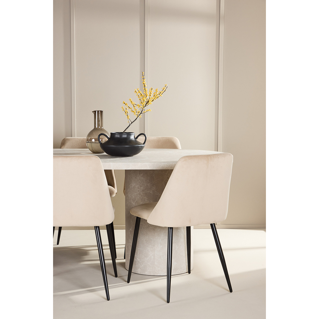 Matgrupp Venture Home Narvik med 6st Night Matstolar