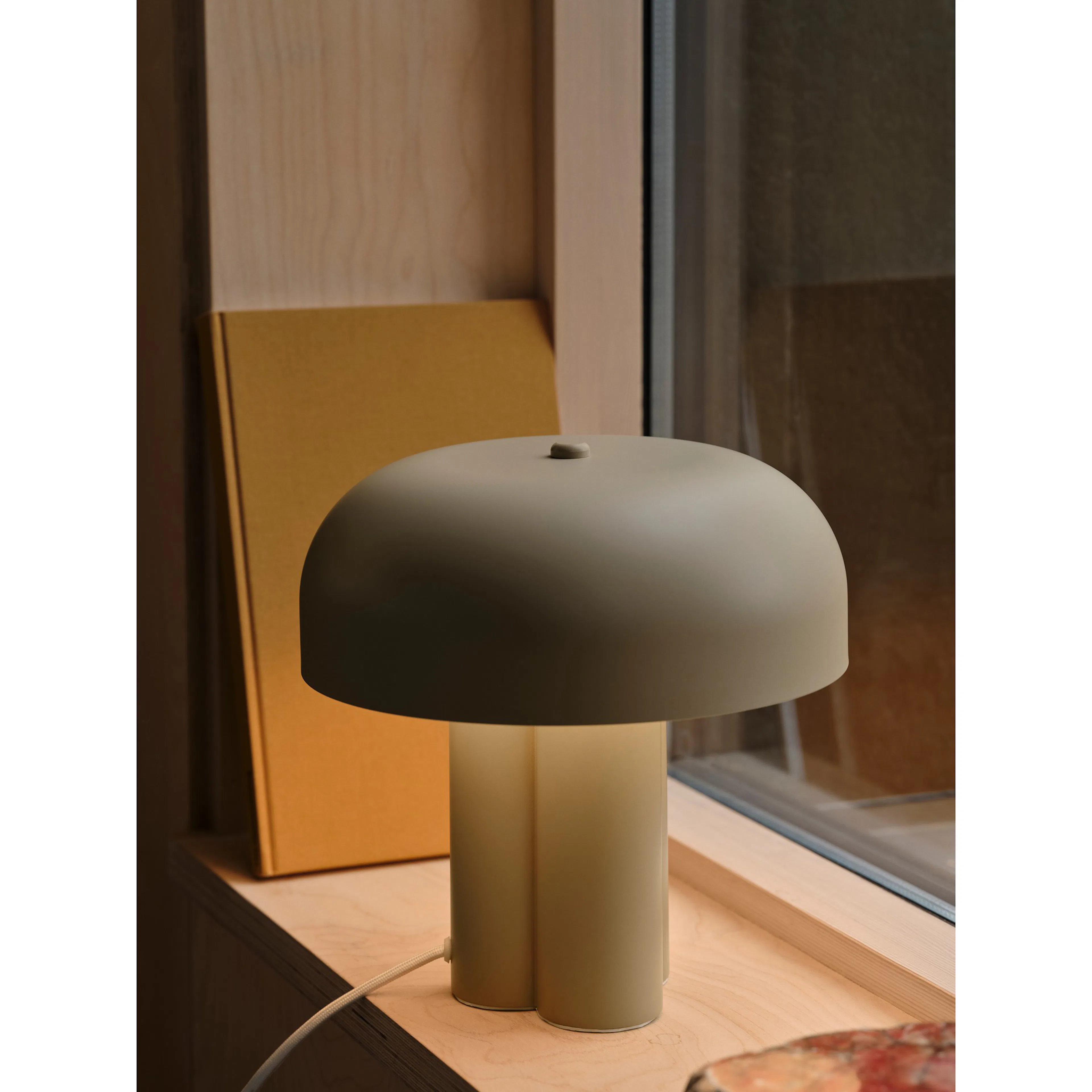 Sandro | Bordslampa | Ljus brun Ljusbrun