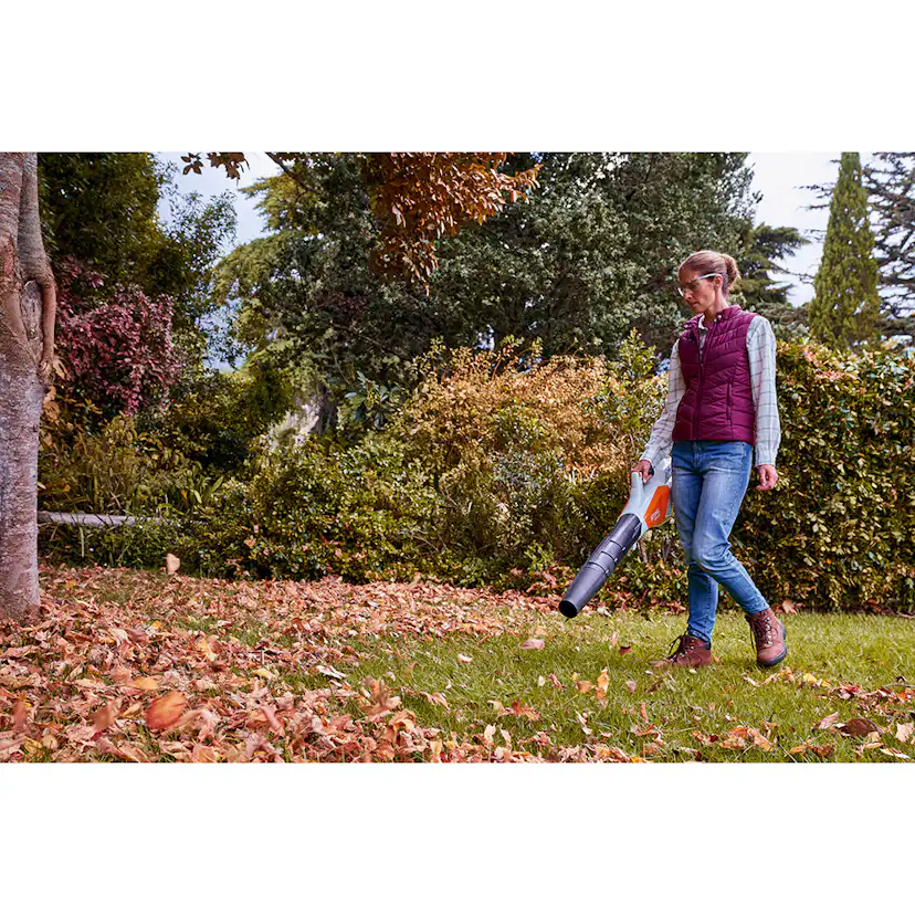 Lövblås STIHL BGA 57 Utan Batteri & Laddare