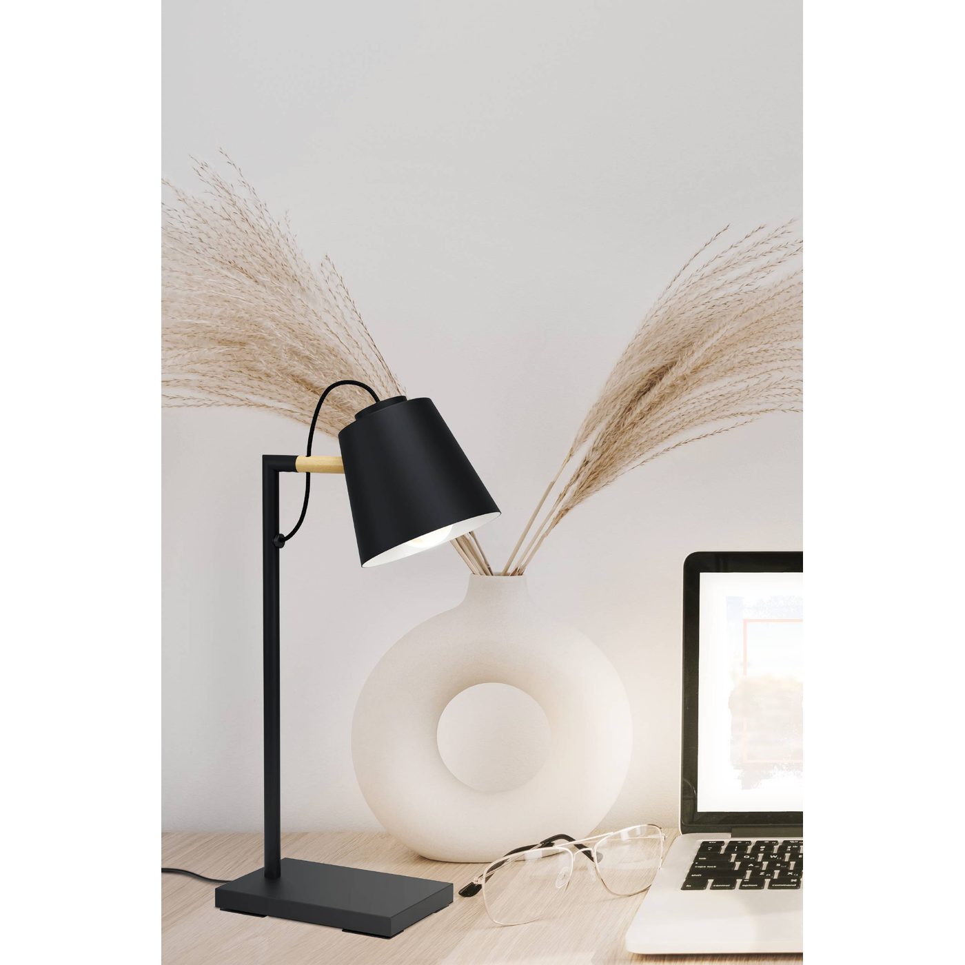 Bordslampa Eglo Lacey