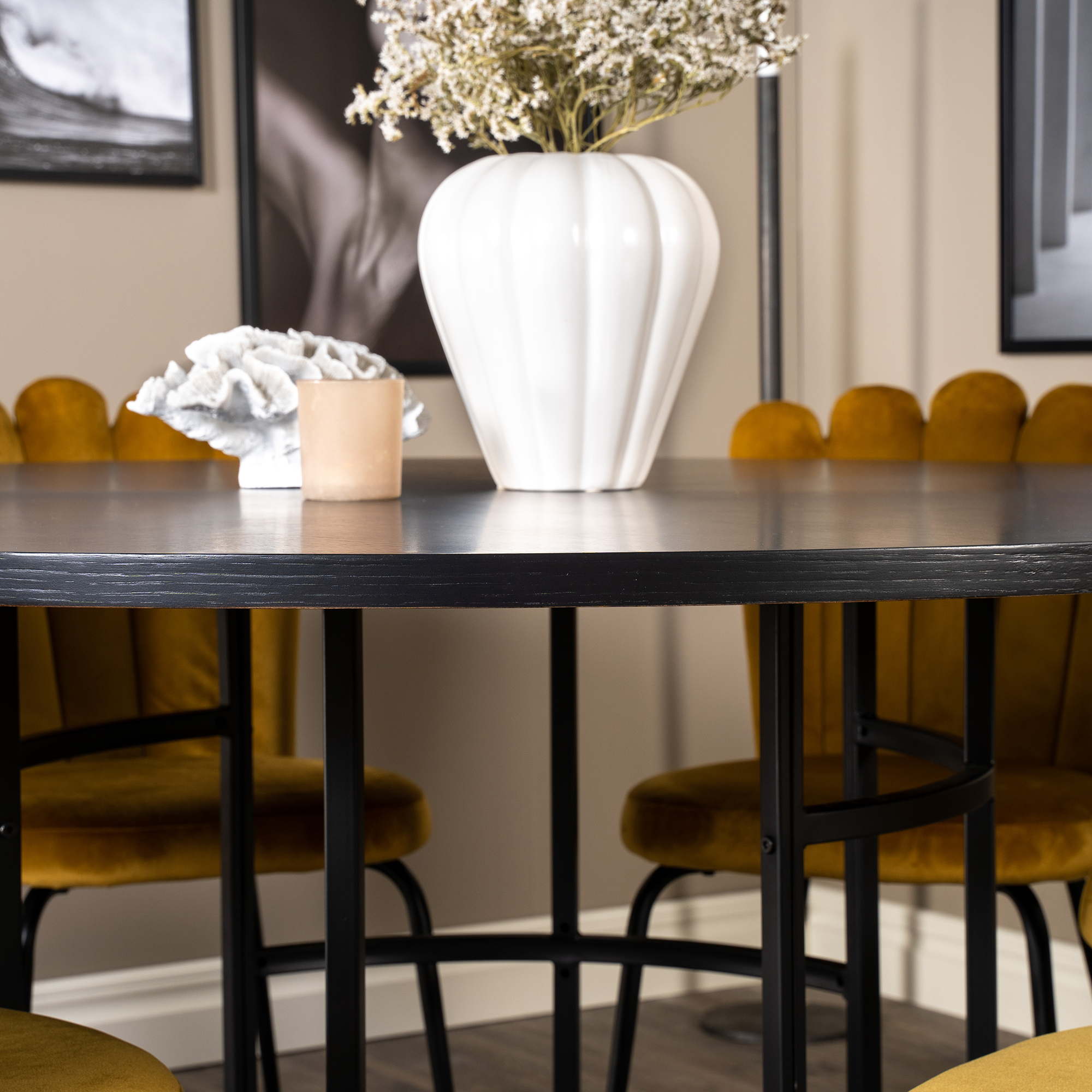Matgrupp Venture Home Copenhagen med 6 Limhamn Light Guld Stolar